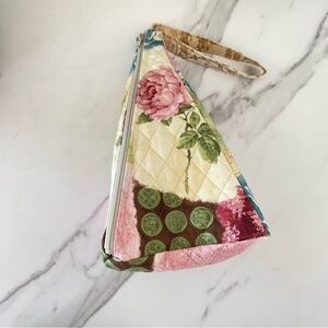 NEW Triangular Floral Quilted Bag